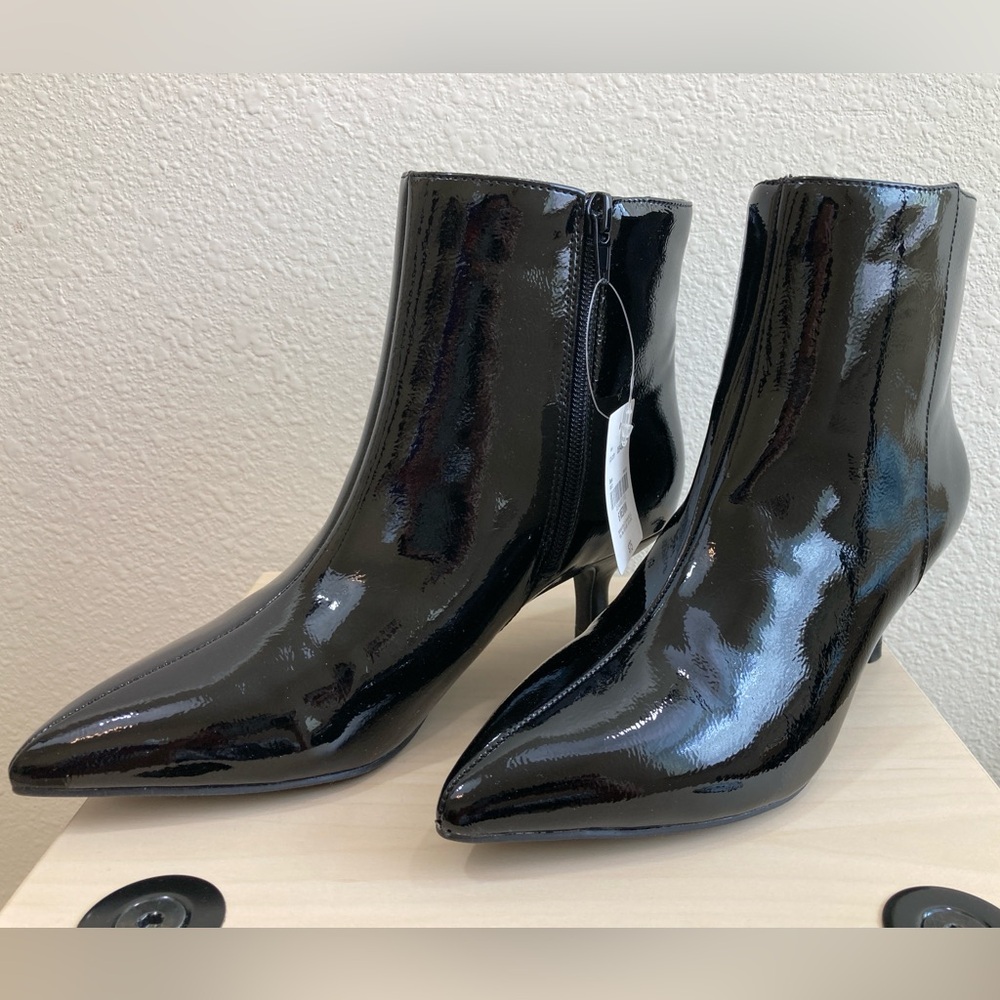 Worthington Marsten Black Patent Ankle Booties Size 6M Kitten Heel NWT